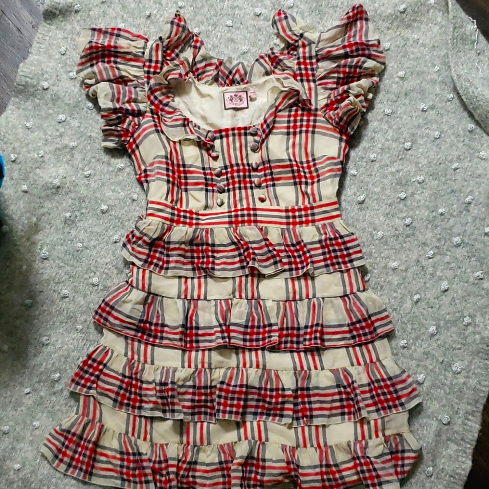 A casual  cute dress